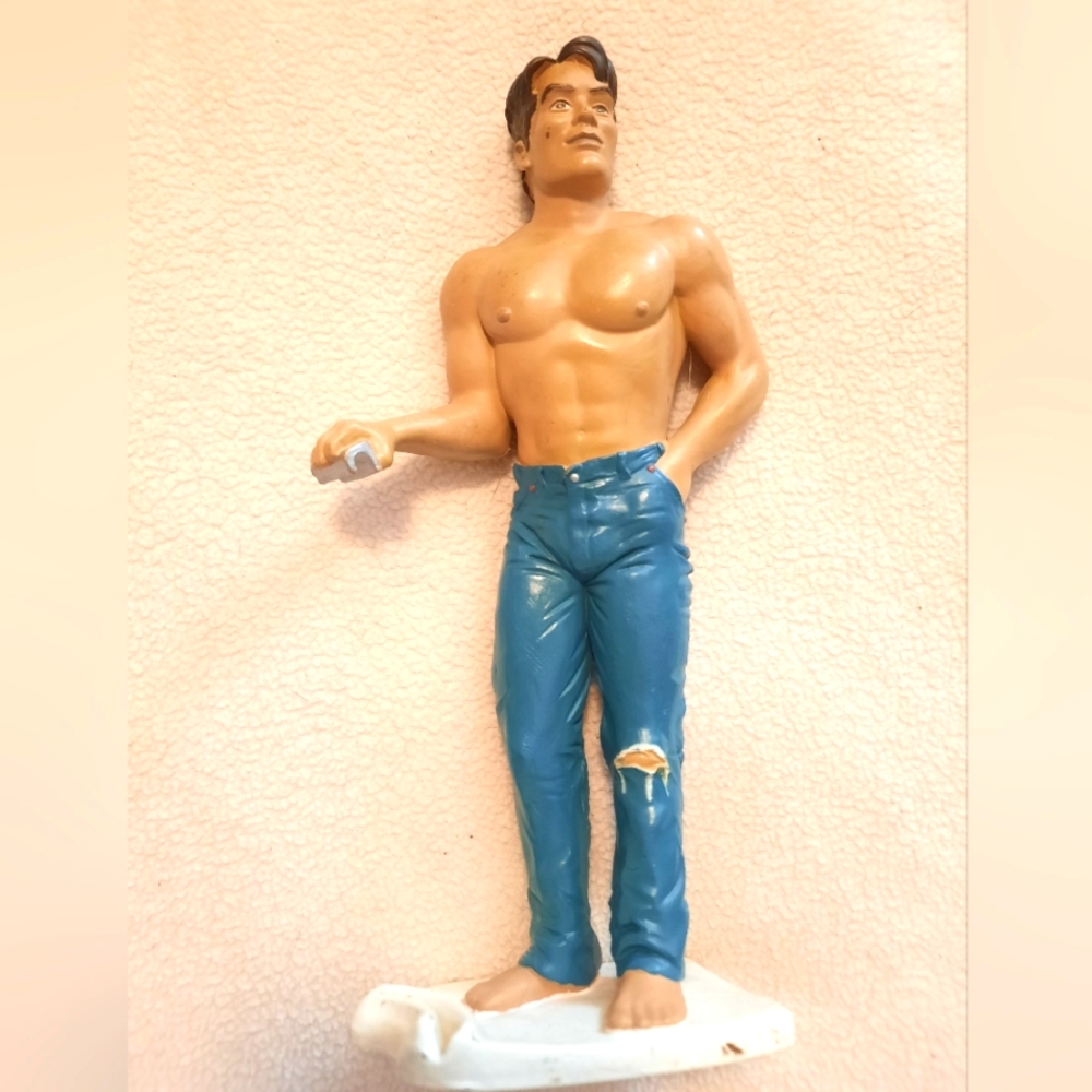 Sexy man can holder